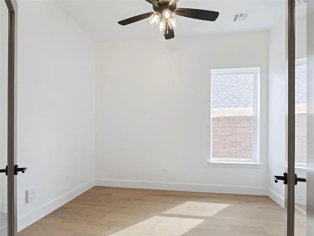 7917 NW 163rd Street – photo 3