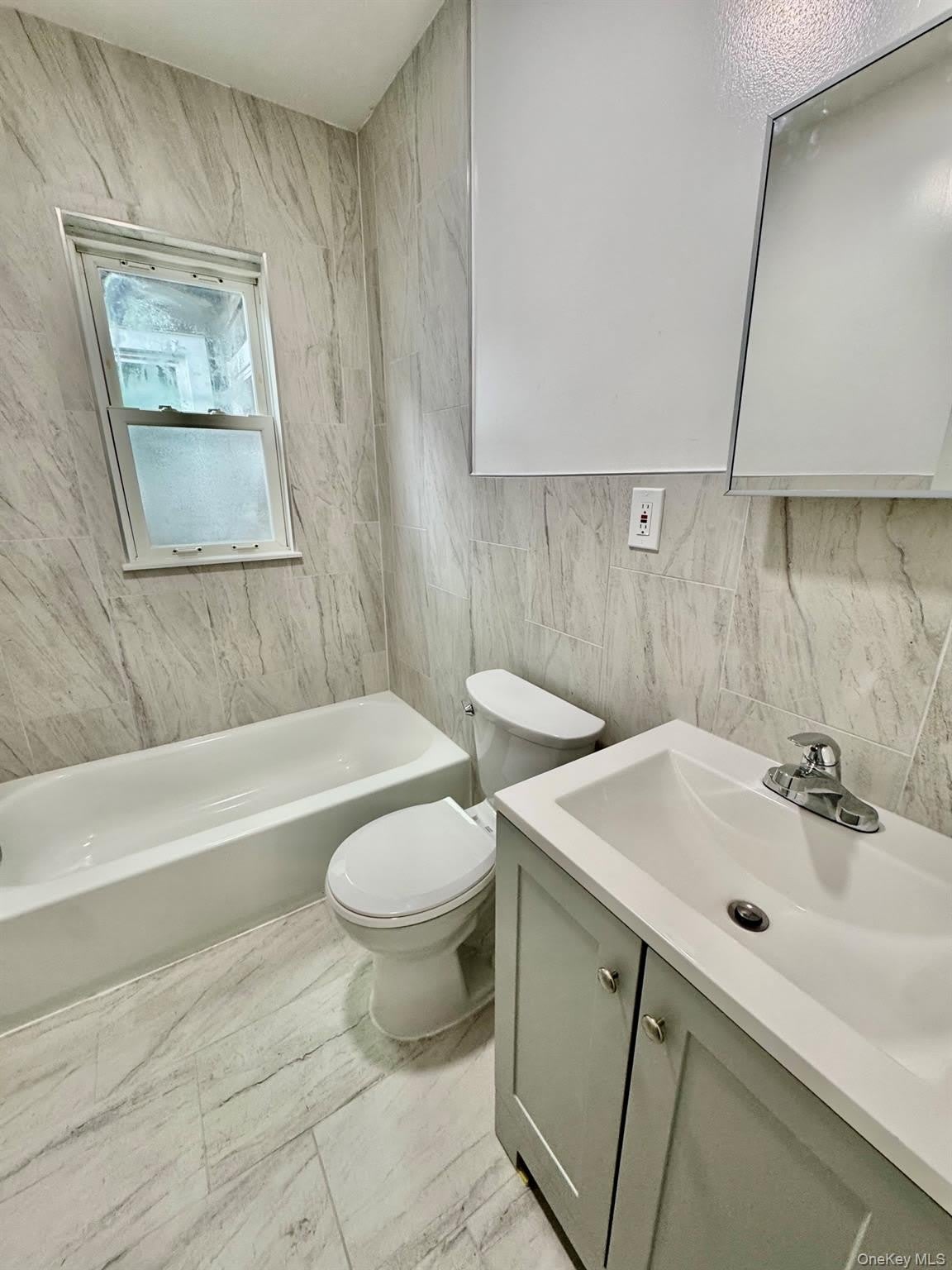 320 Jericho Turnpike – photo 5