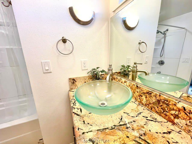 803 Roadrunner Drive – photo 2