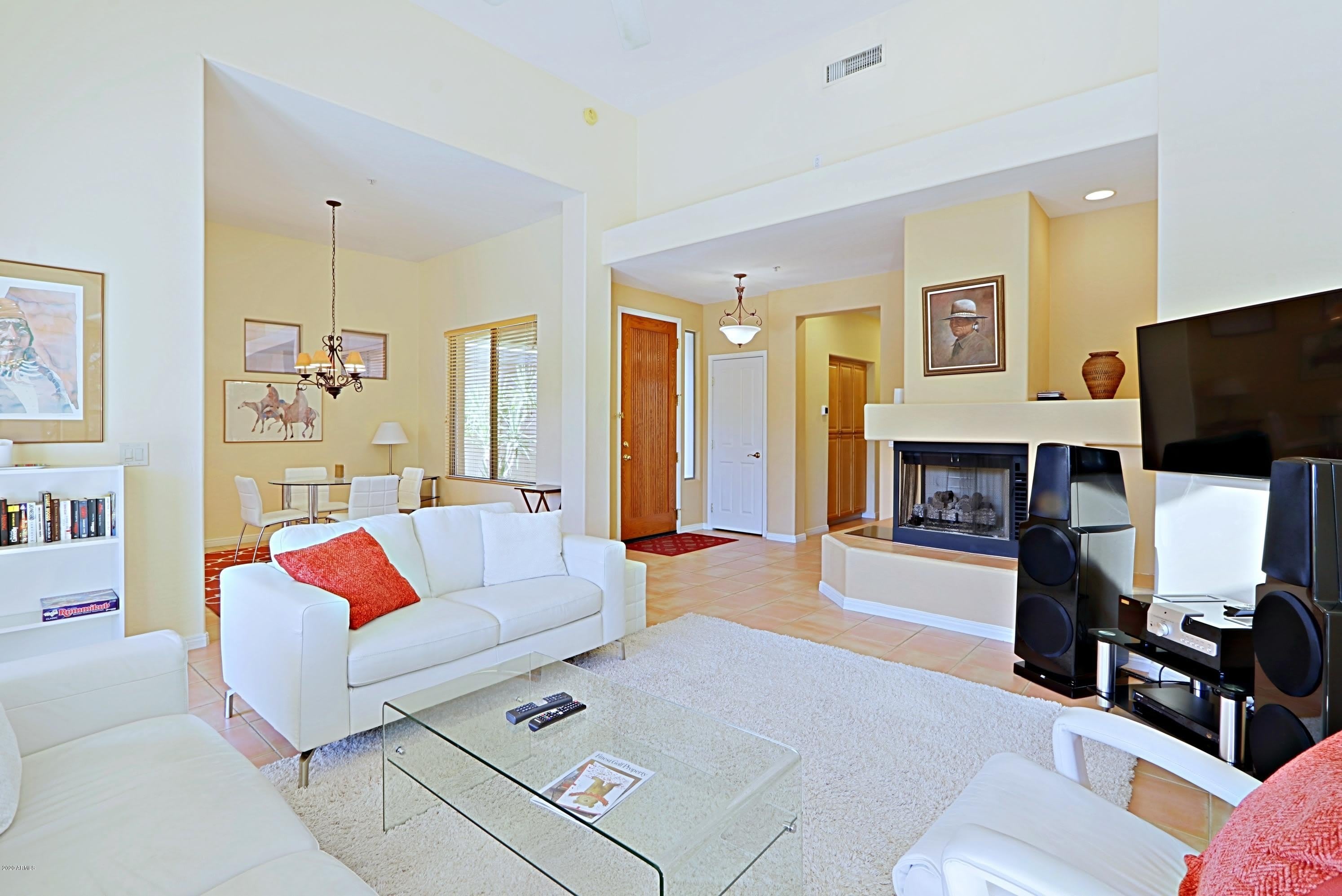 6803 E EAGLE FEATHER Road – photo 4