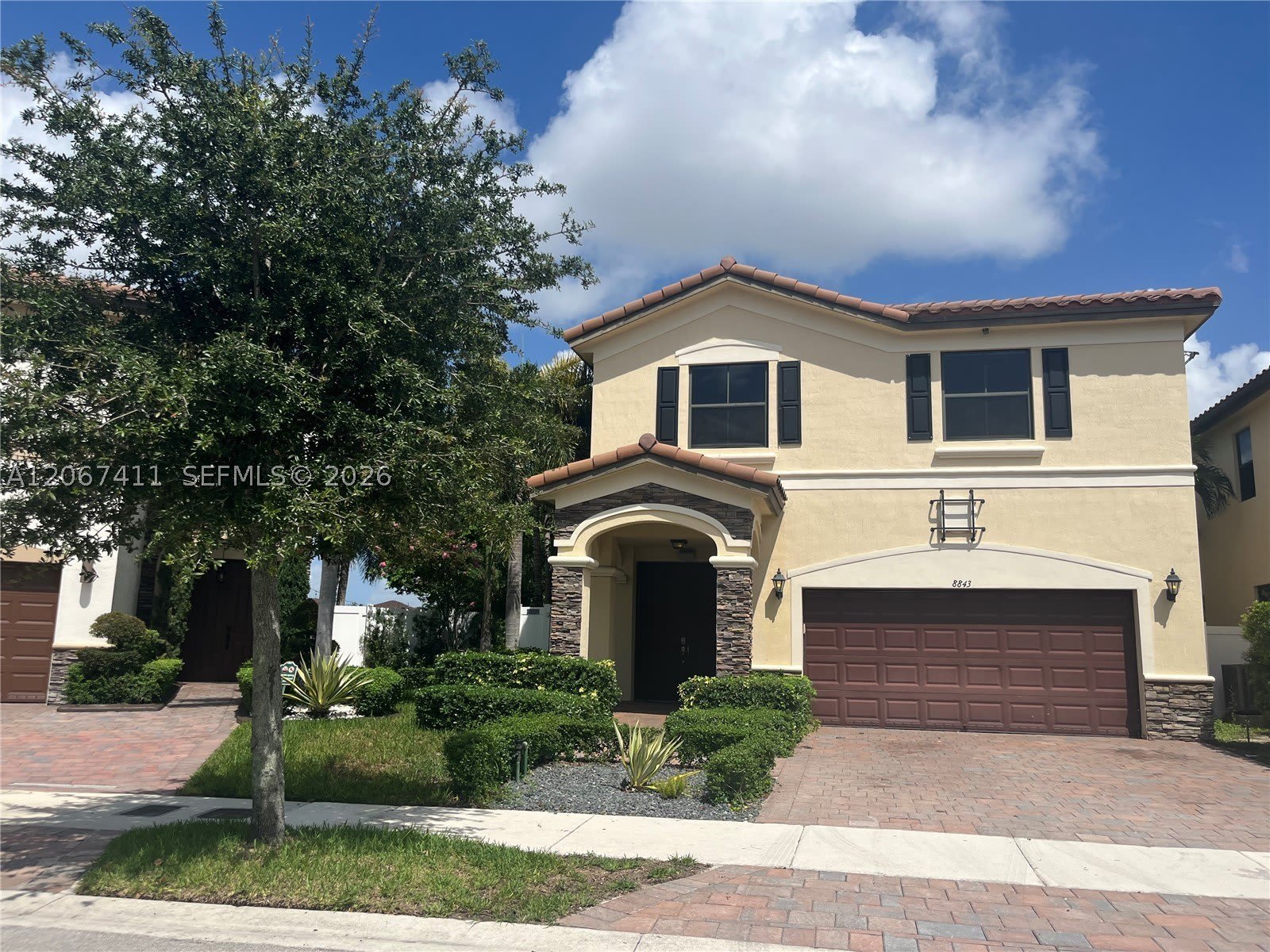 8843 W 34th Ave – photo 1