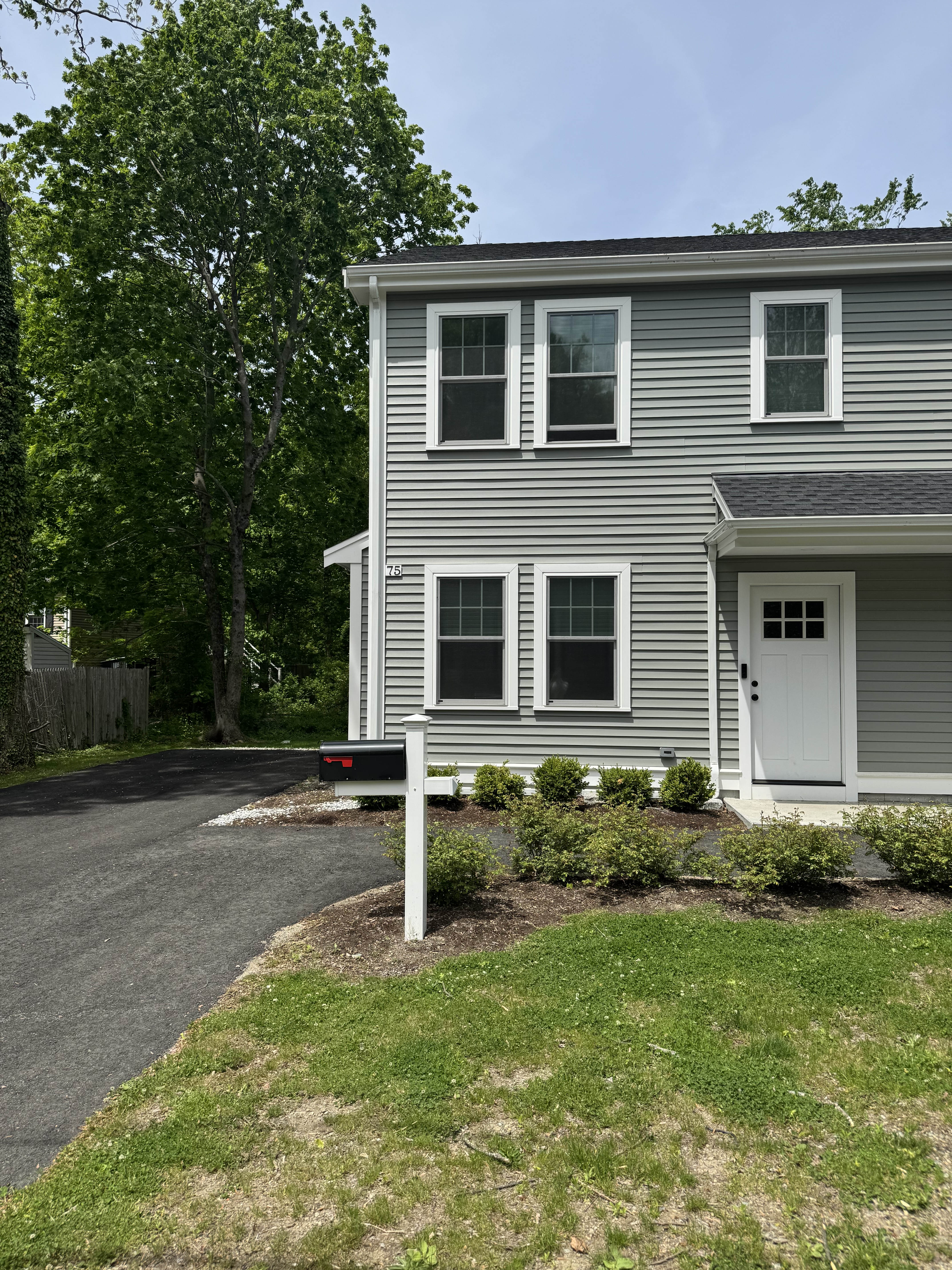 75 Block St – photo 3