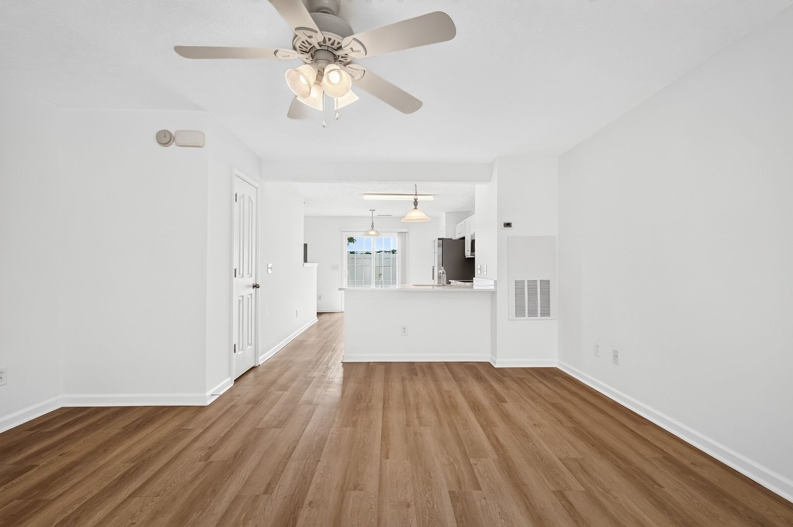 “NEW, NEW, NEW! Completely updated and $500 off! – photo 4