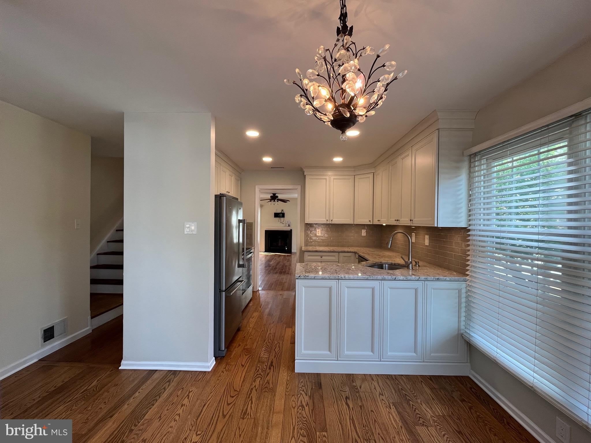 865 DURANT Court – photo 5