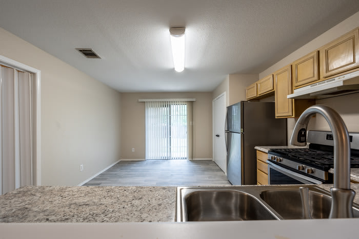 1607 Greening Way – photo 5