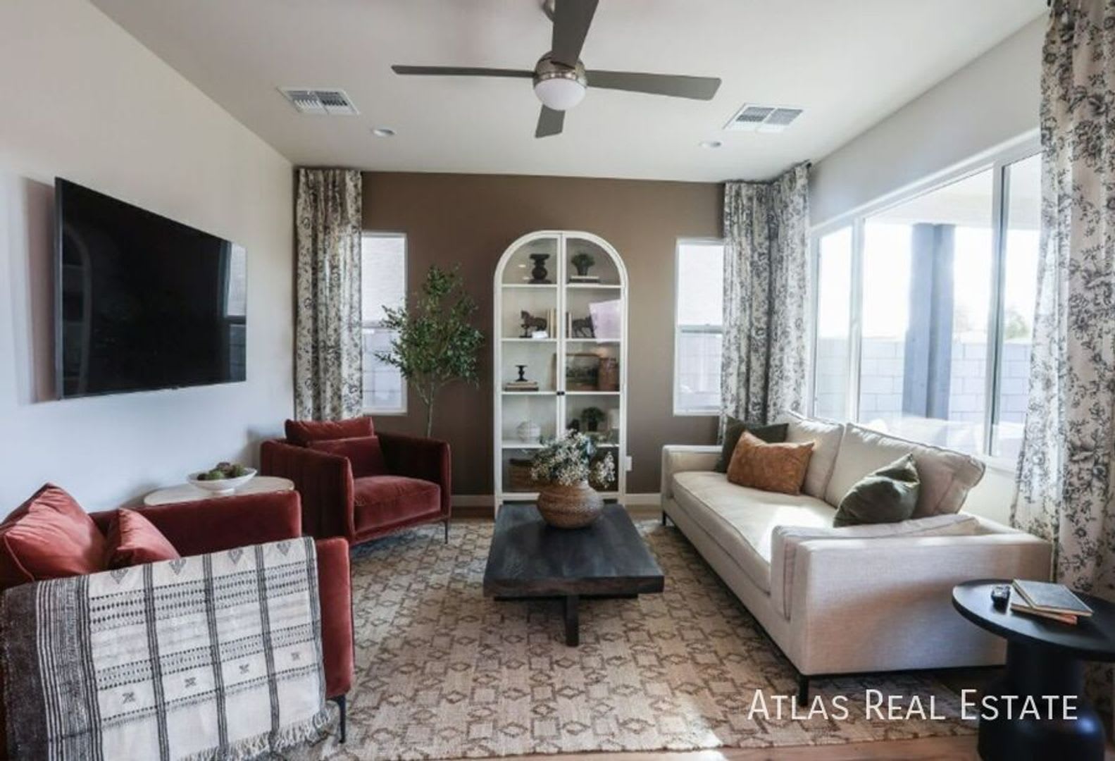 Newly Constructed Community, Pet Friendly, Upgraded Lifestyle – photo 3