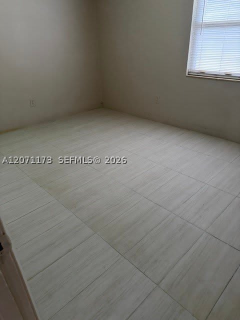 305 NW 12th Ave – photo 3