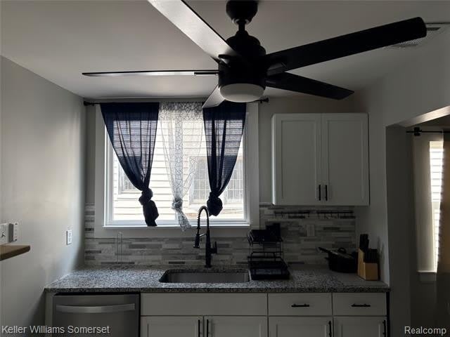 17178 Roselawn Street – photo 3