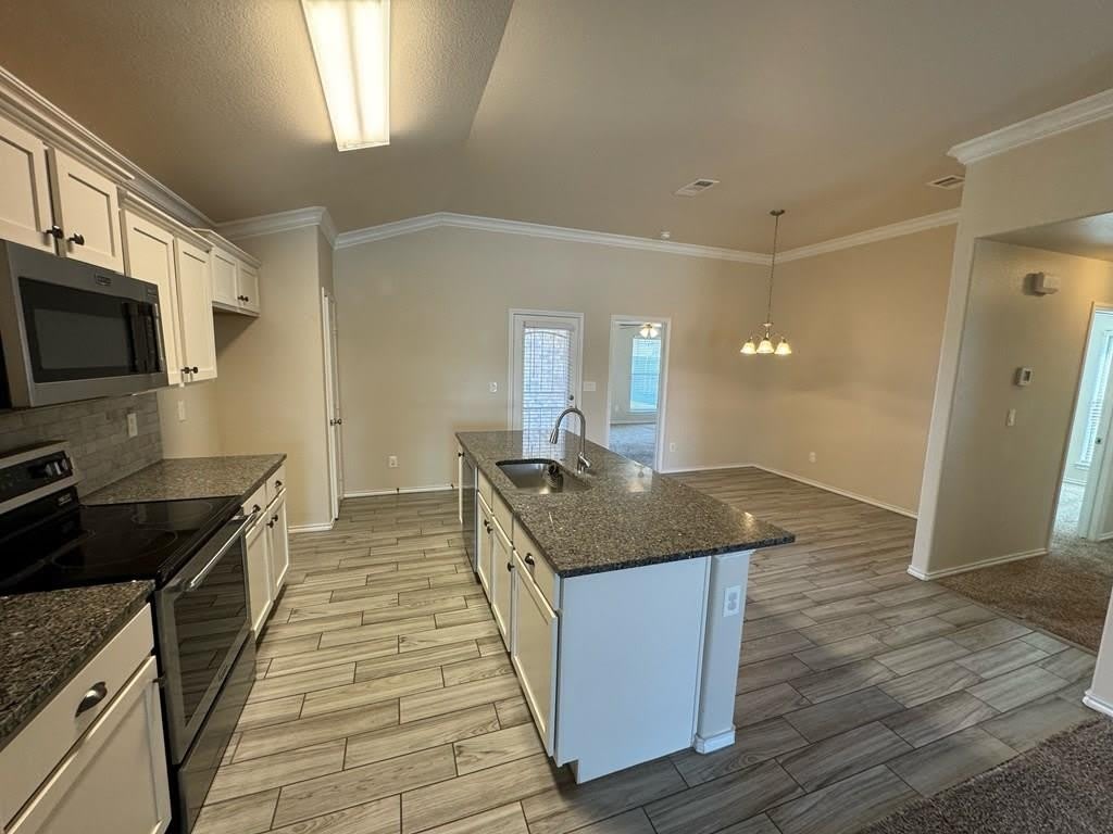 903 Yancy – photo 3
