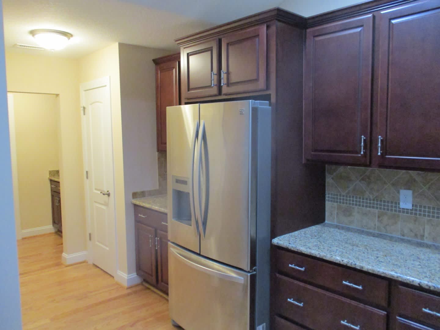 One floor living in 55+ community with a 2-car garage – photo 1