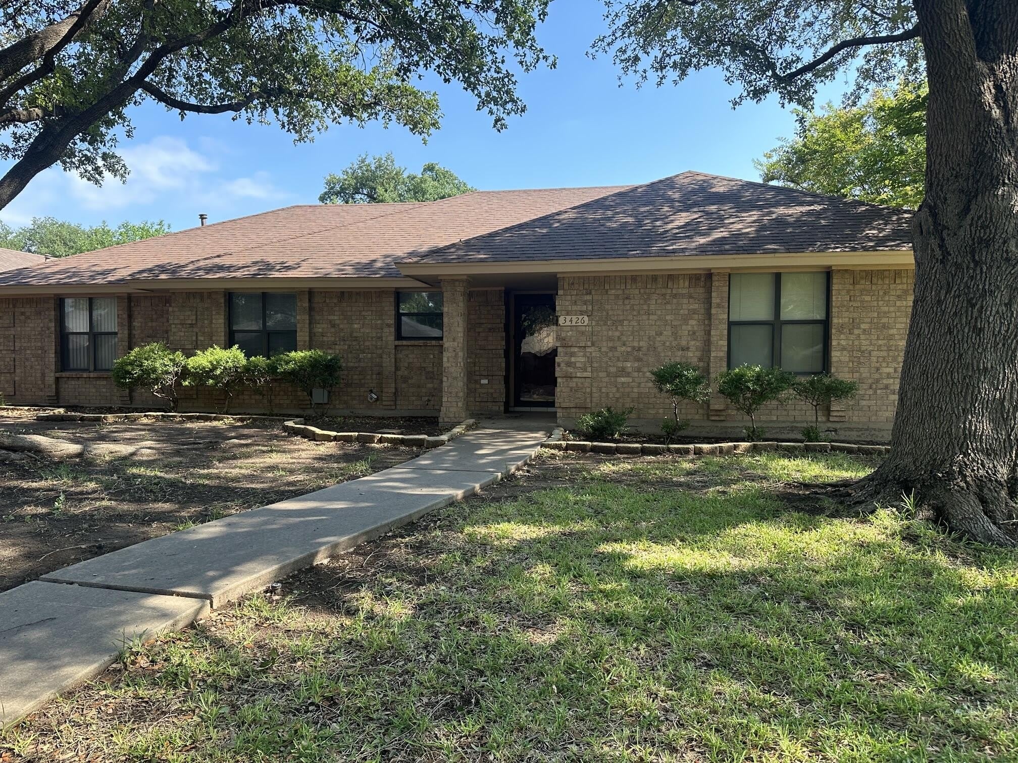 3426 Cedarhill Drive – photo 1