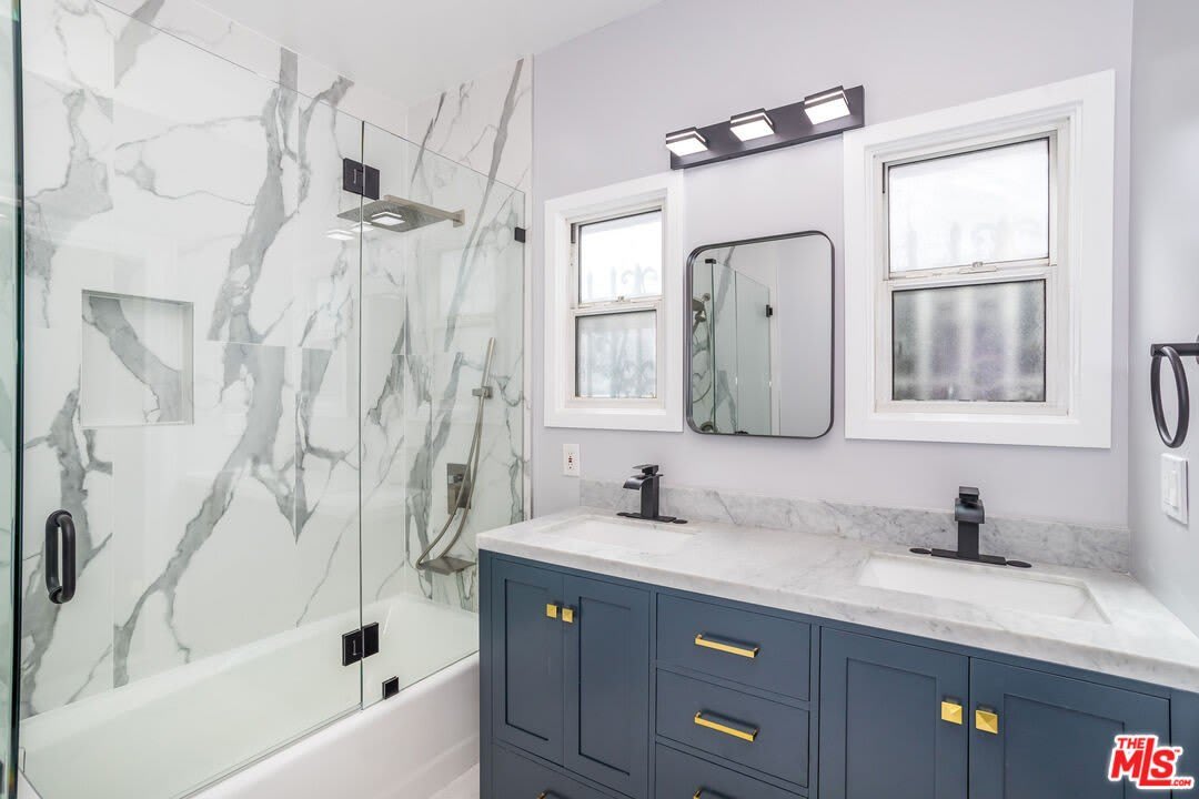 152 S Wetherly Dr – photo 3