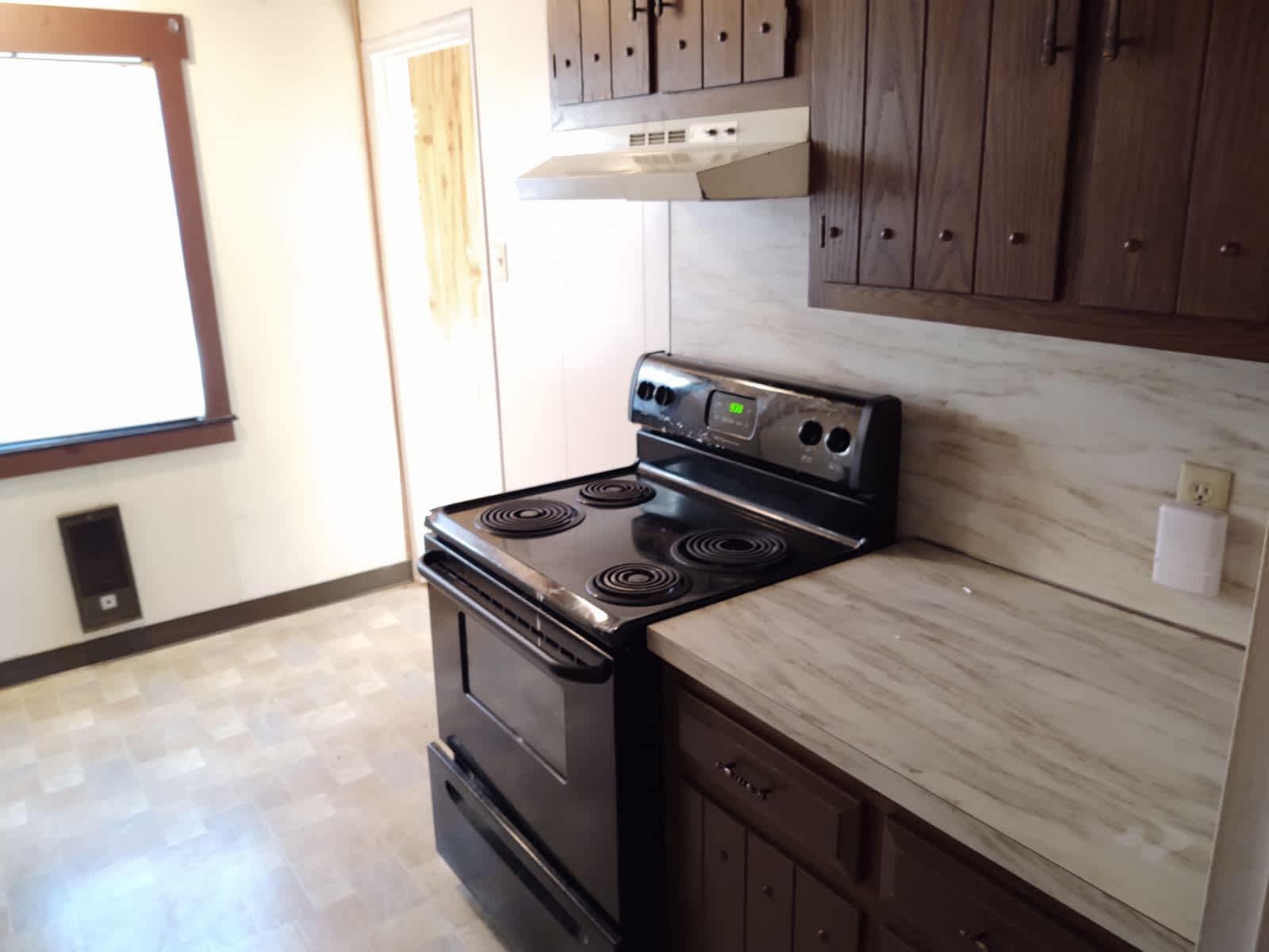 750 N 8Th St – photo 2