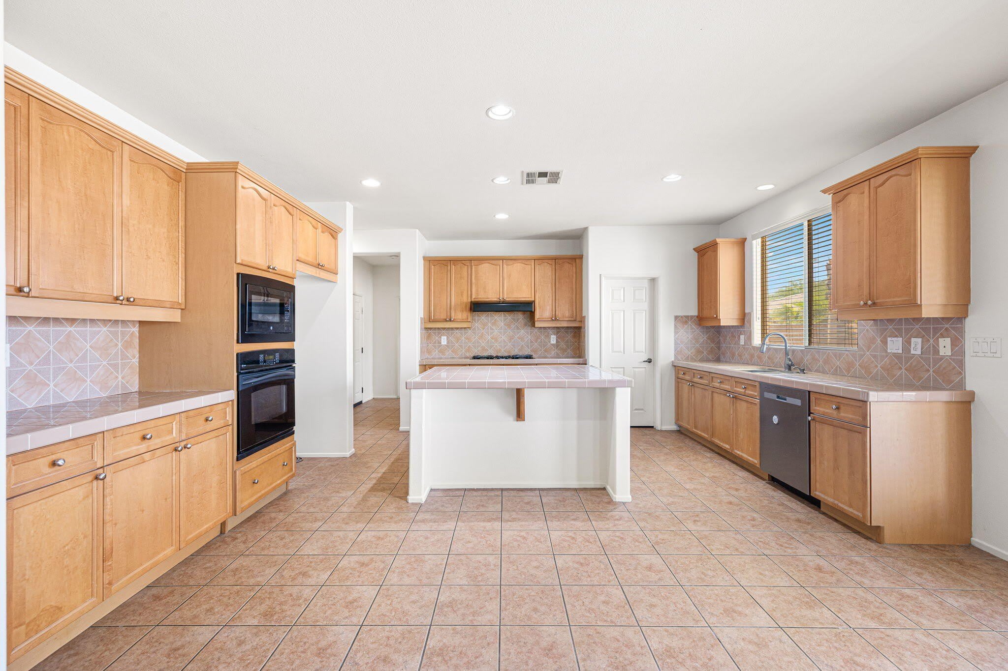 83448 Wagon Road – photo 1