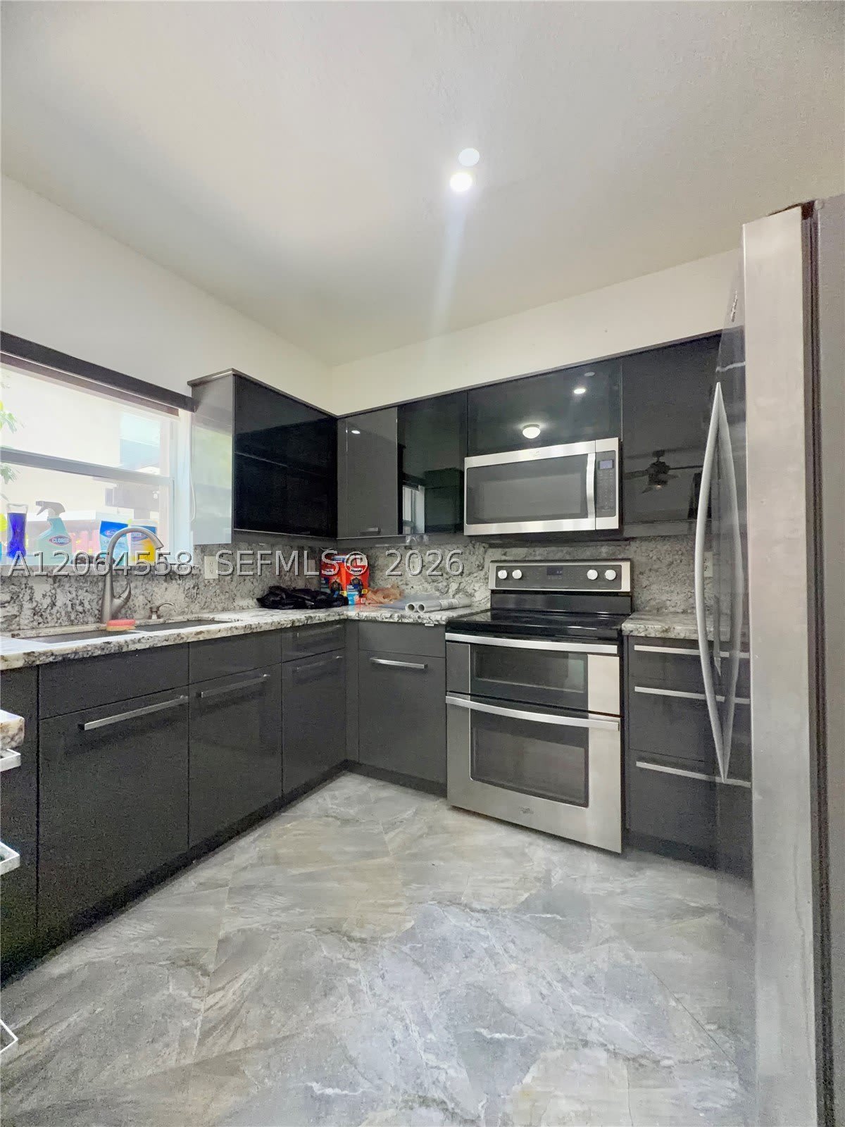 8894 SW 225th St – photo 5