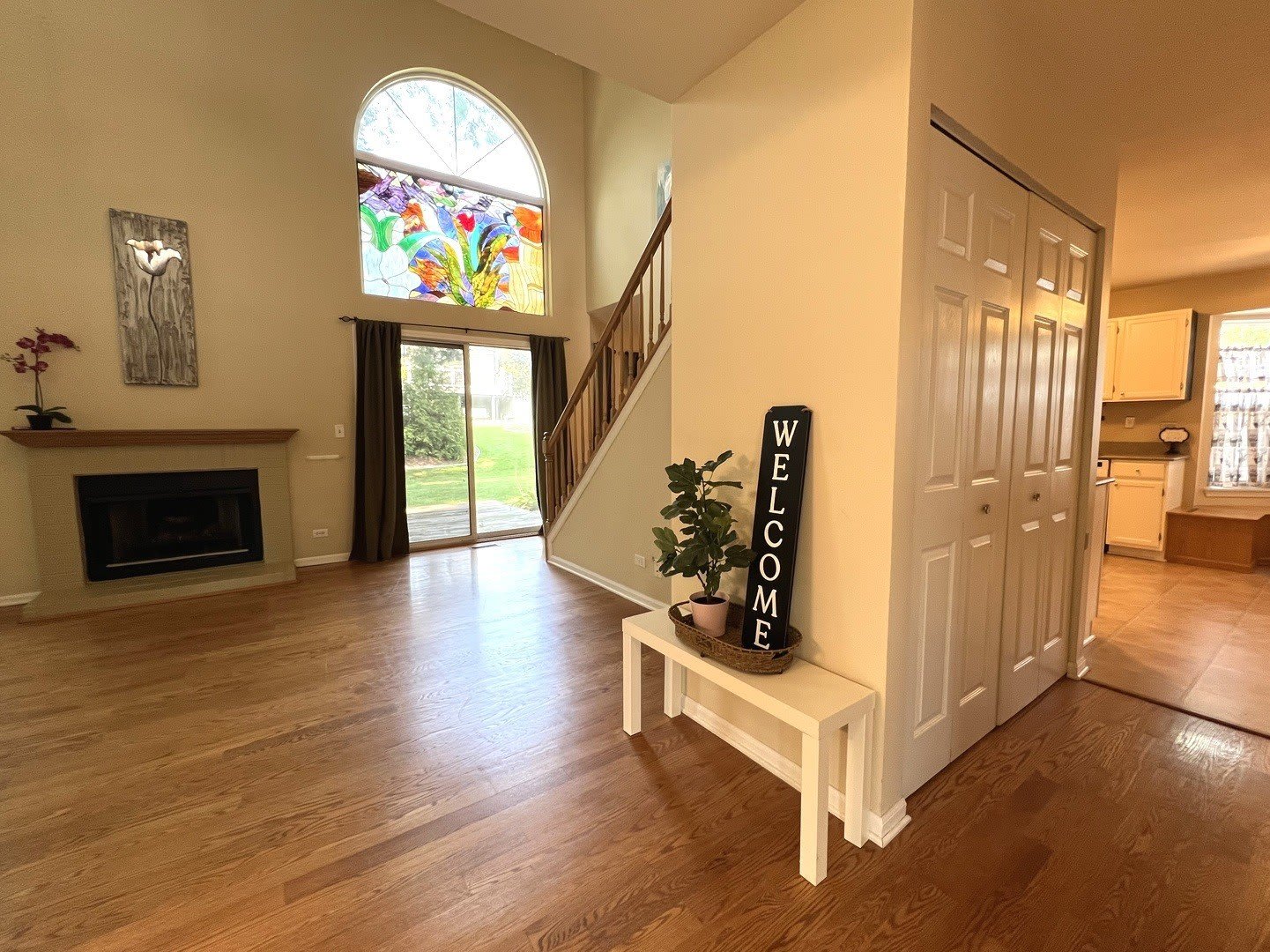 812 Canterbury Lane – photo 2