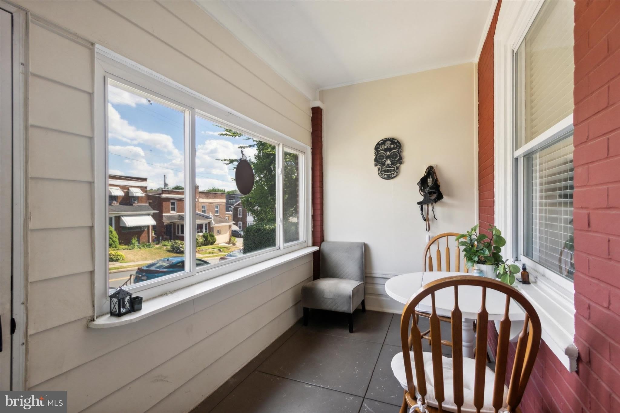 470 Shurs Lane – photo 4