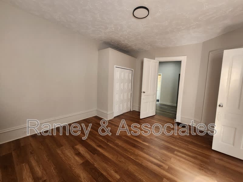 1842 Bolling Ave – photo 2