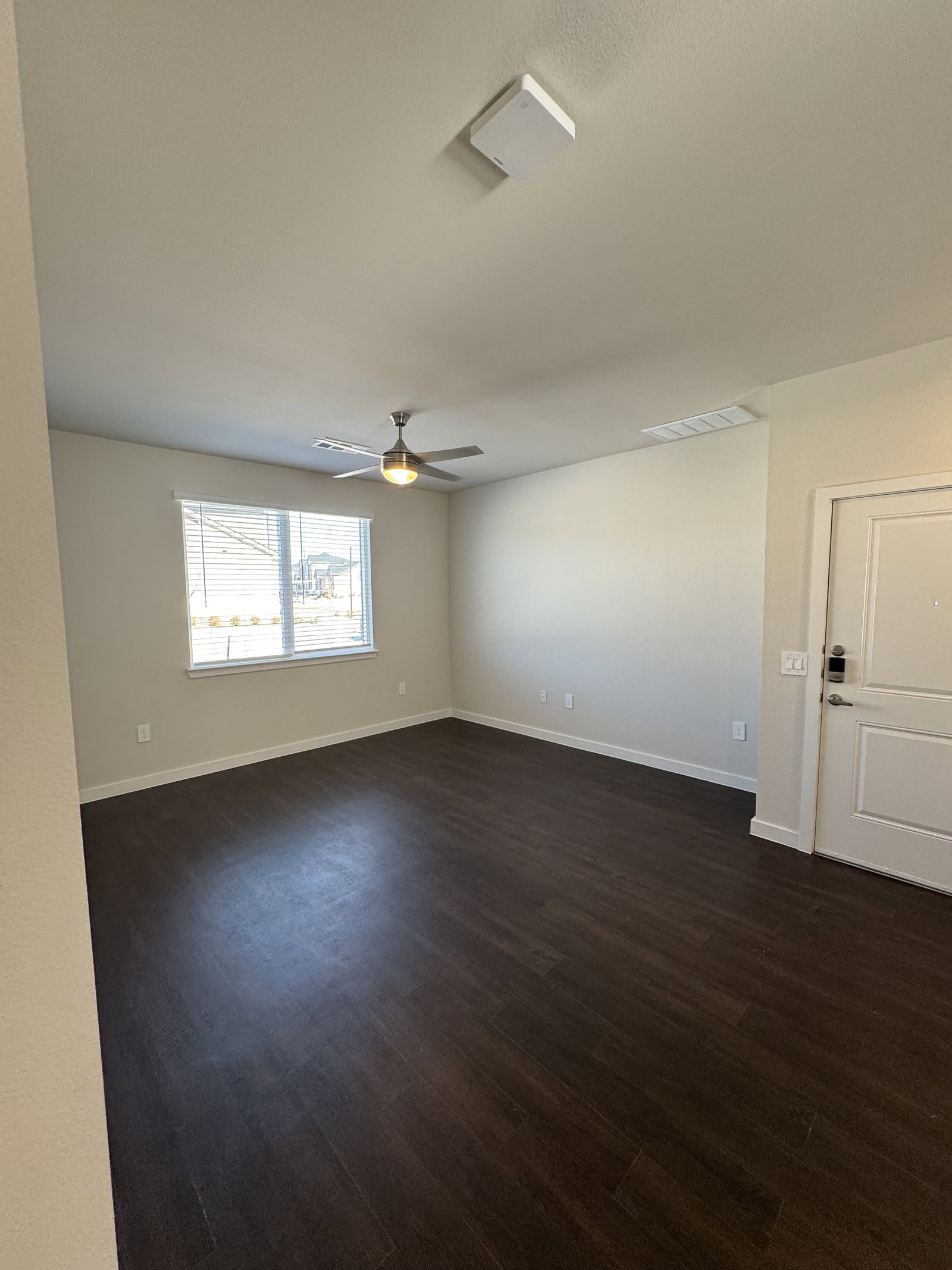360 Elevon Parkway – photo 3