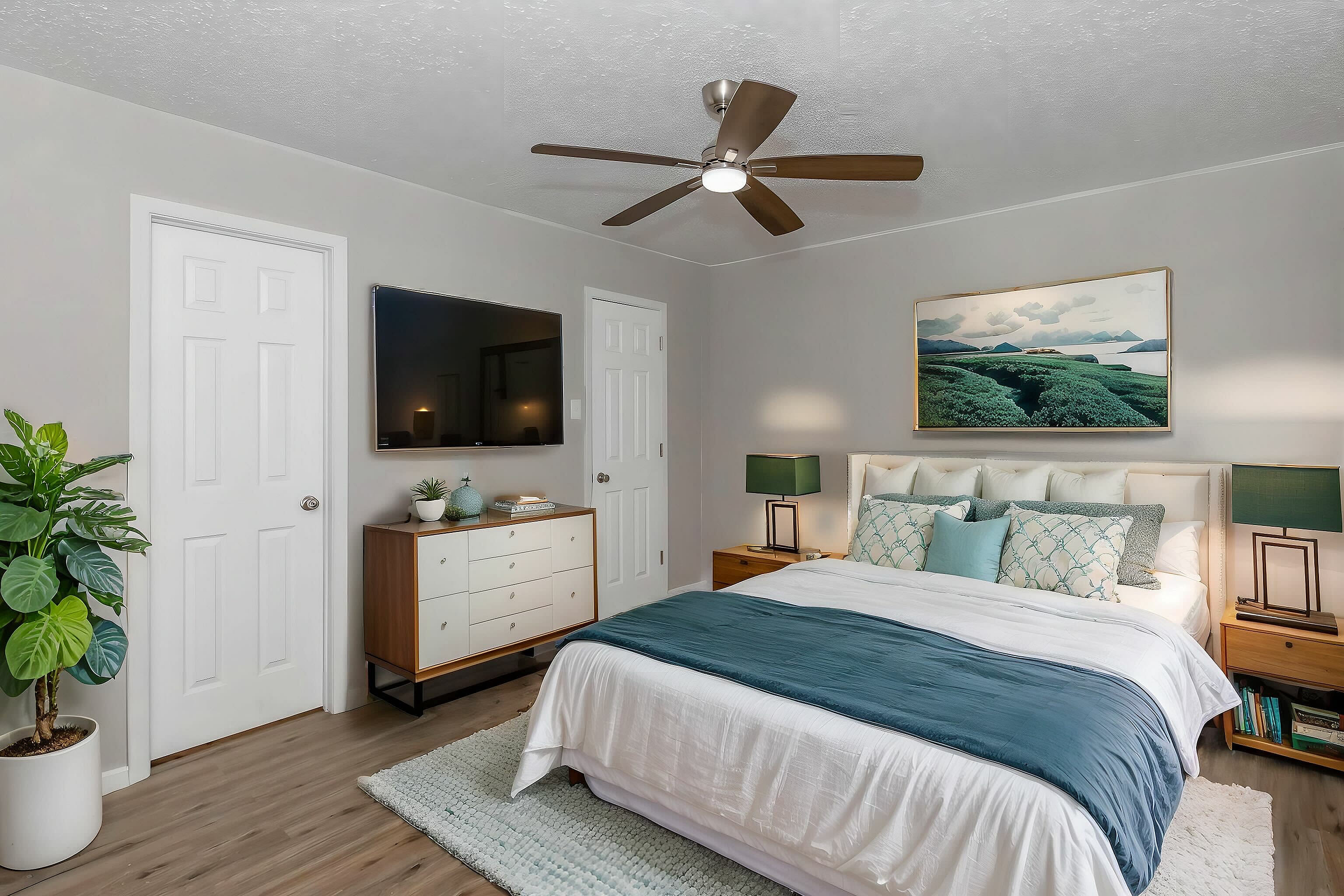 301 Greenville Apartments – photo 4