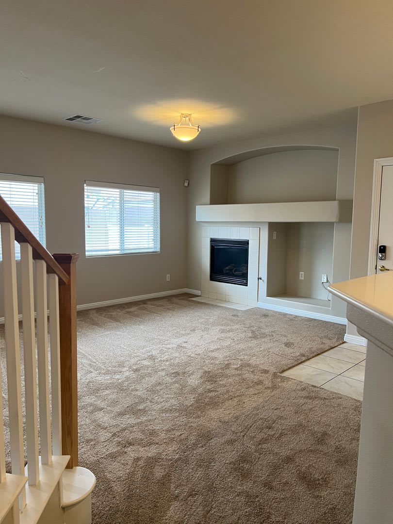 Two Story 3 Bedroom Townhouse – photo 3
