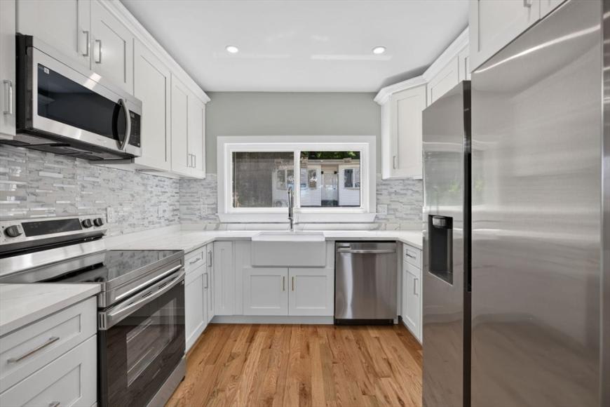 31 Wordsworth St. – photo 3