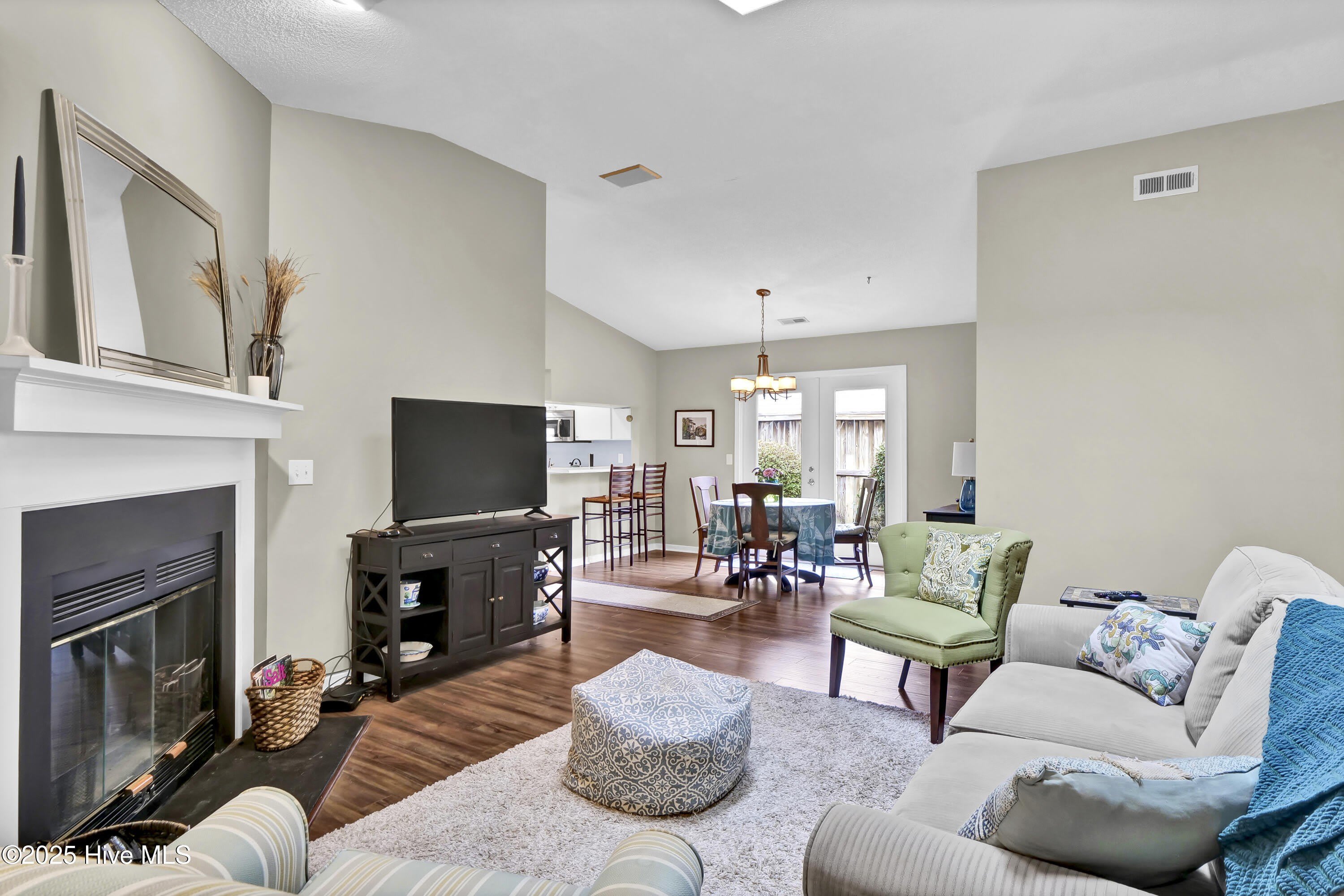 7204 Lounsberry Court – photo 5