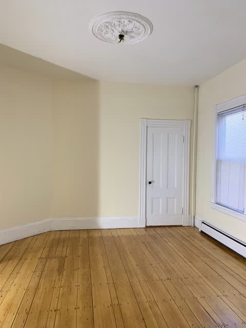547 Broadway – photo 4