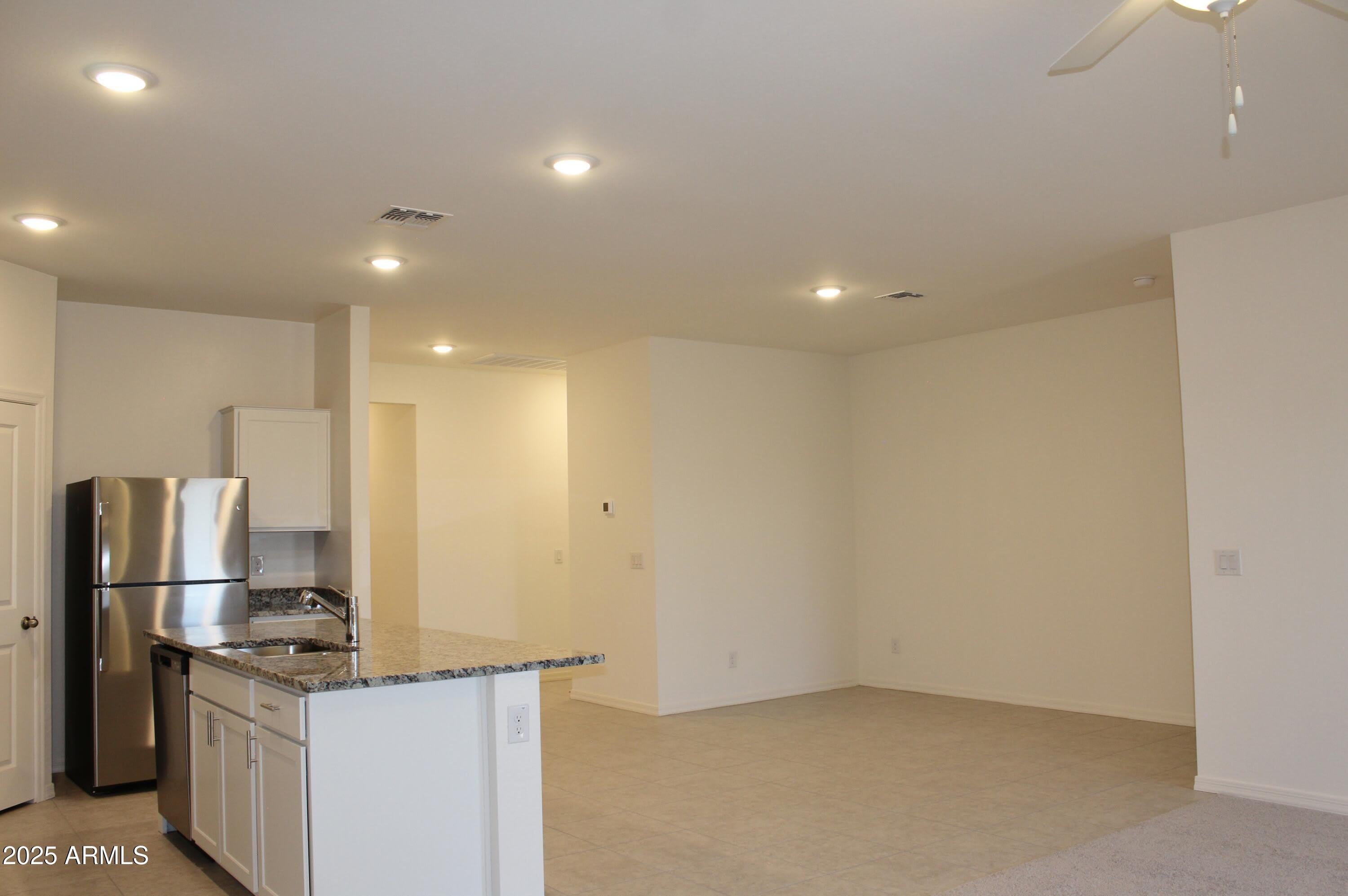 10354 N 156th Avenue – photo 5
