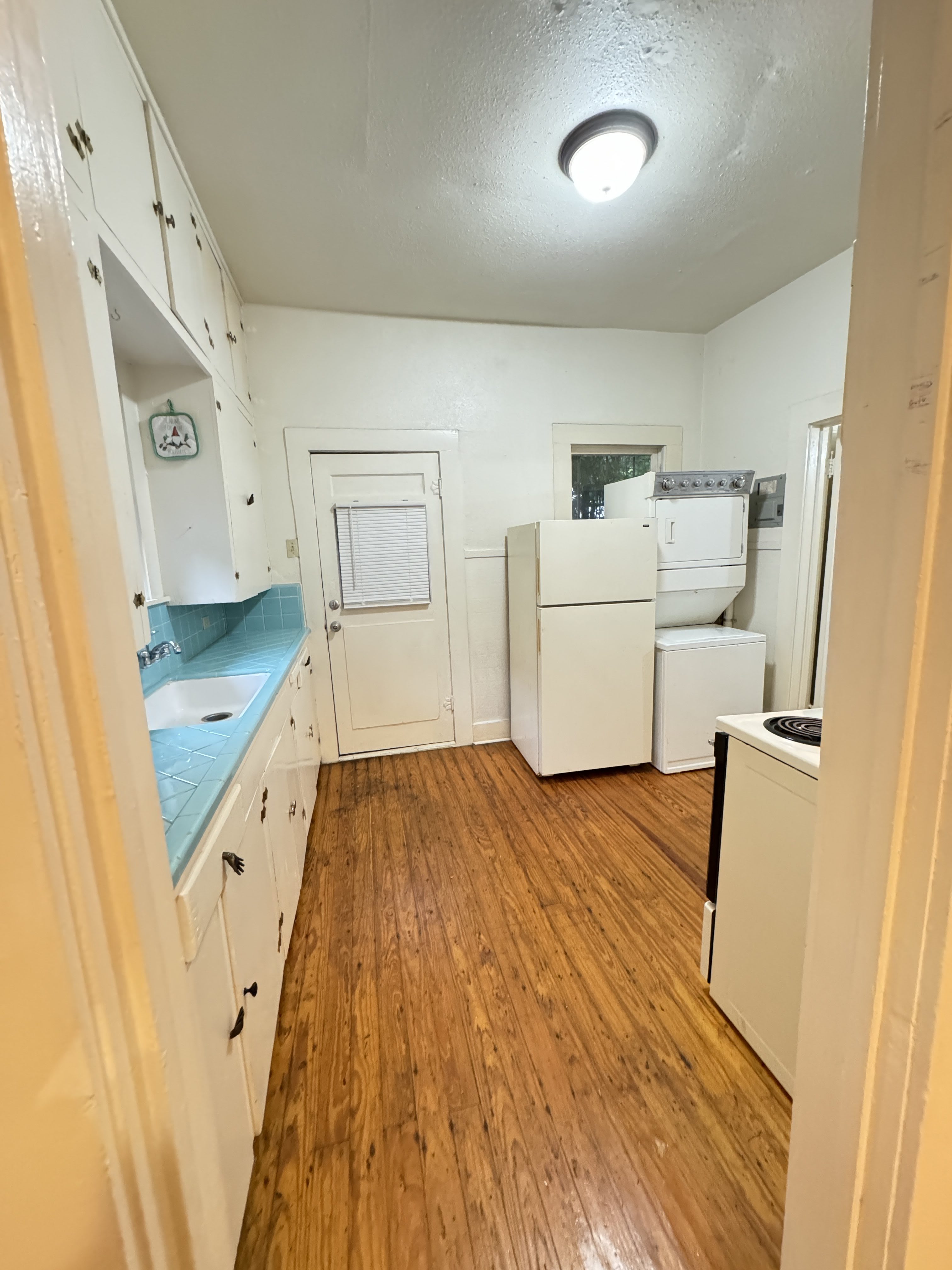 505 Wilmington Ave – photo 5