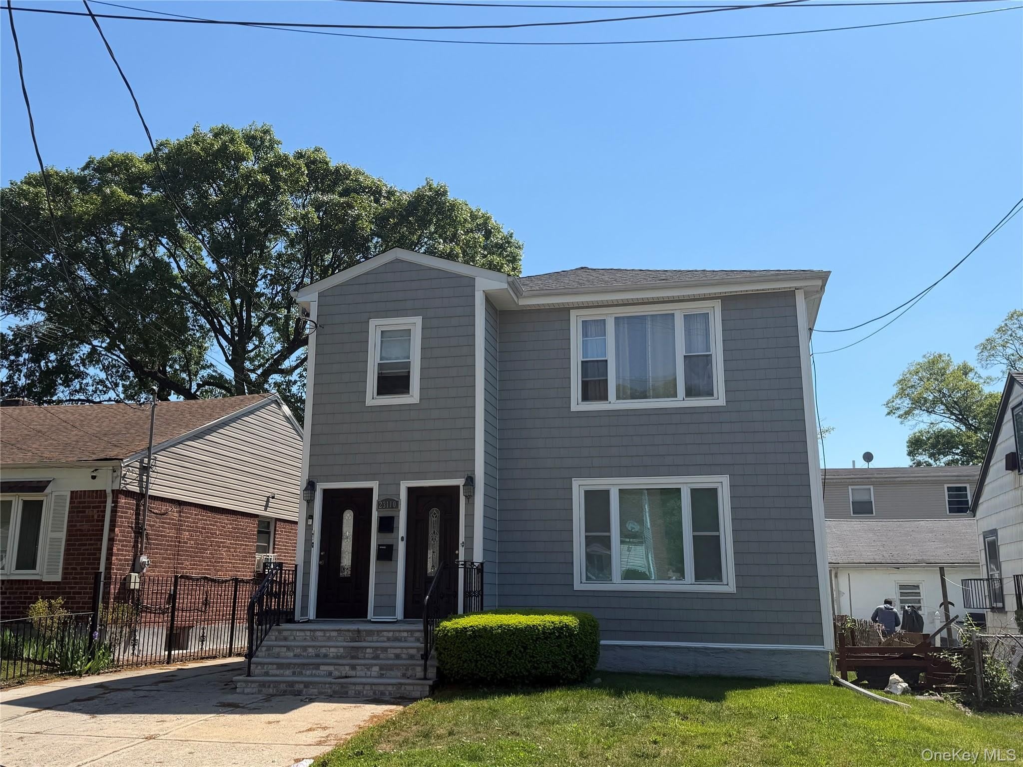 231-10 145 Avenue – photo 1