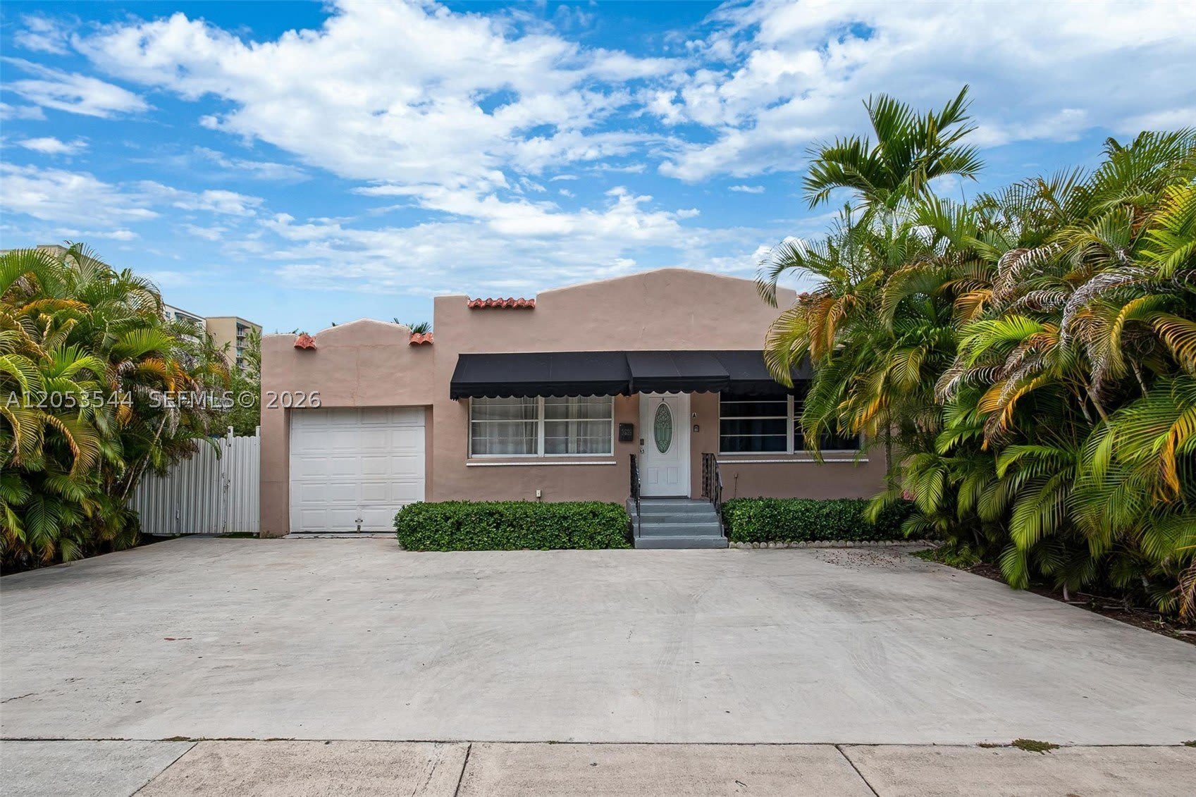 3629 SW 12th St – photo 1