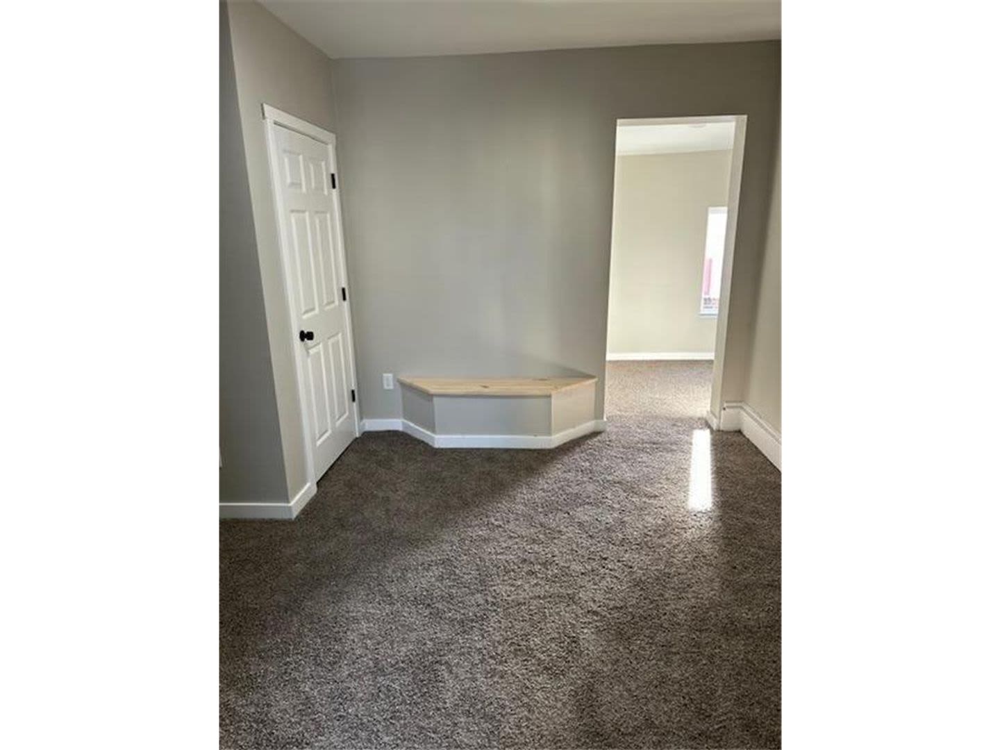 1023 17th Ave SE – photo 2