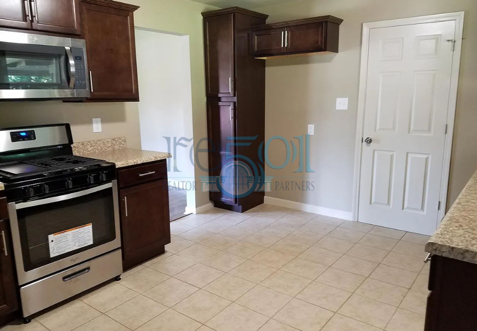 Coming Soon! Fantastic Find in the Broadmoor Area! Don't miss out! – photo 5