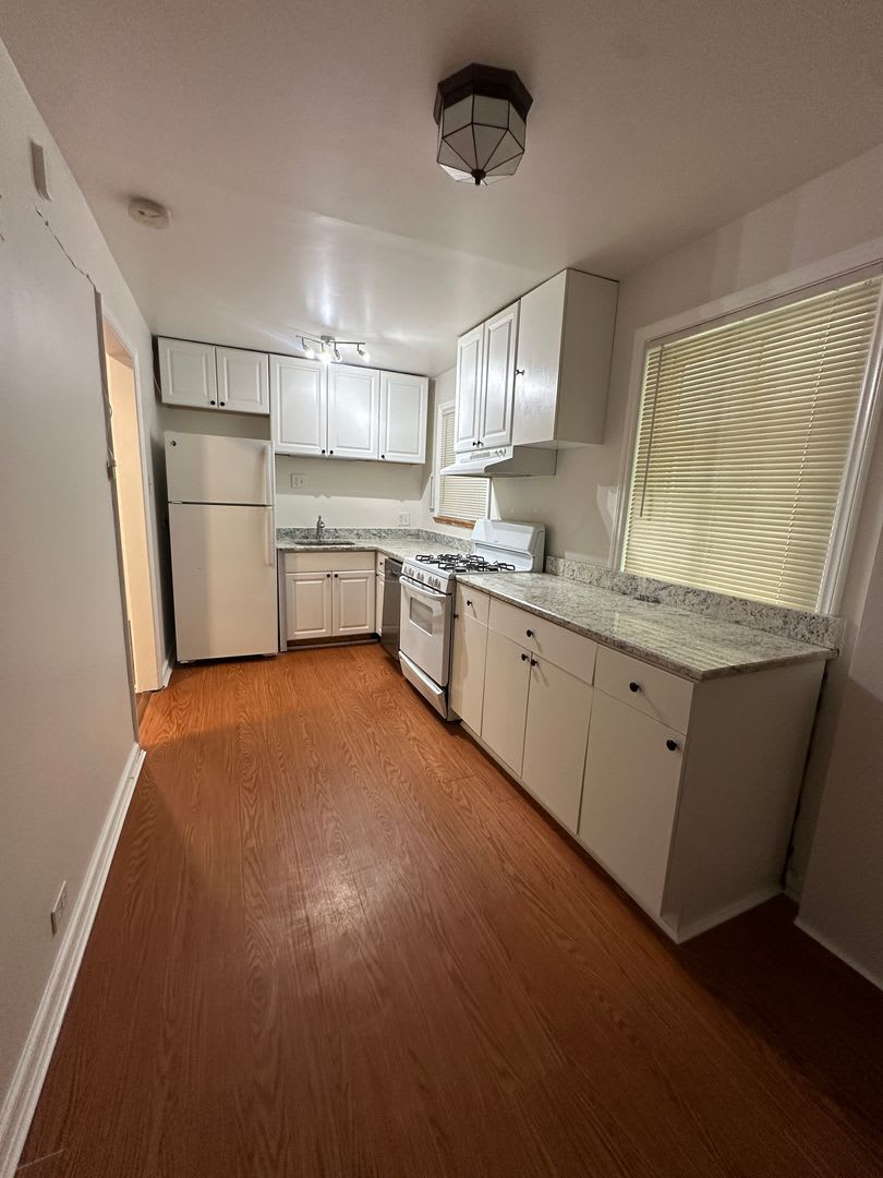 2 bedroom Single House in Denver, Montclair neighborhood – photo 5
