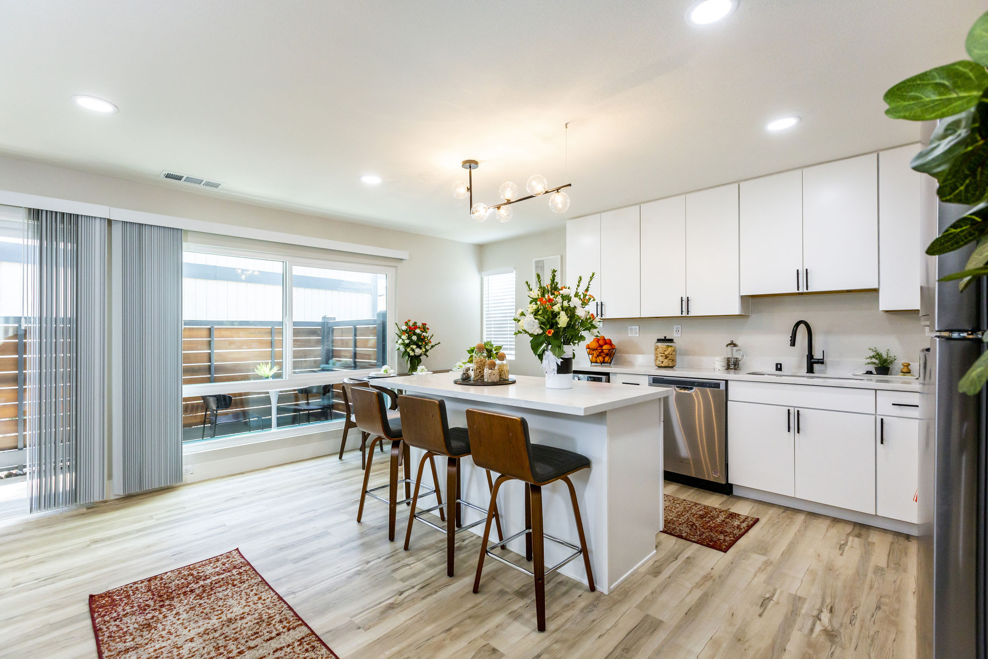 Westlake Apartments – photo 5