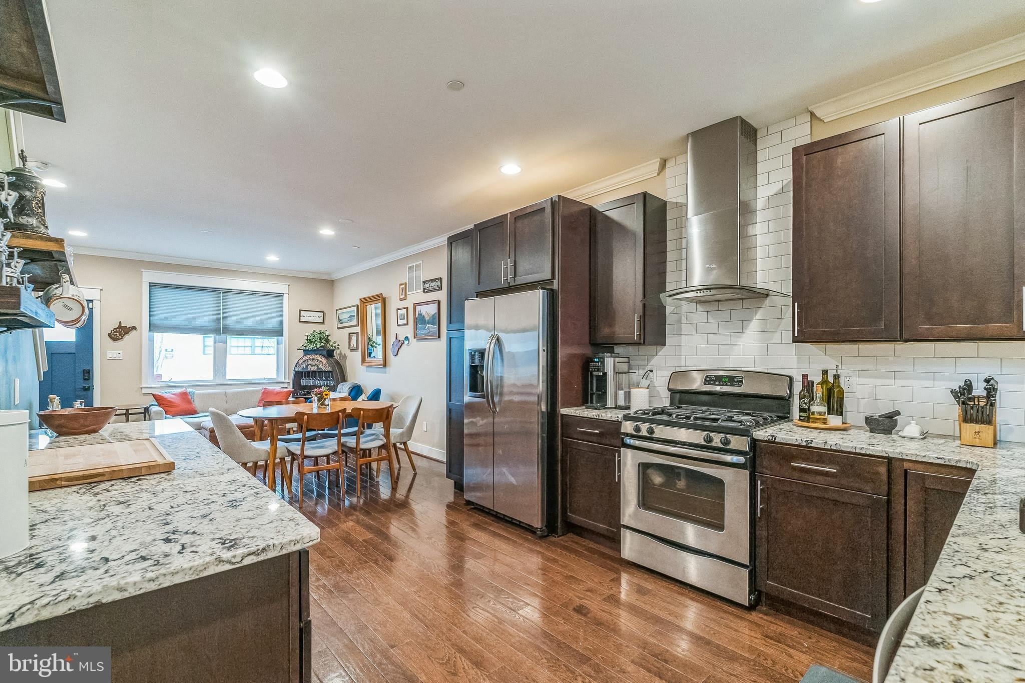 219 GREEN Street – photo 4