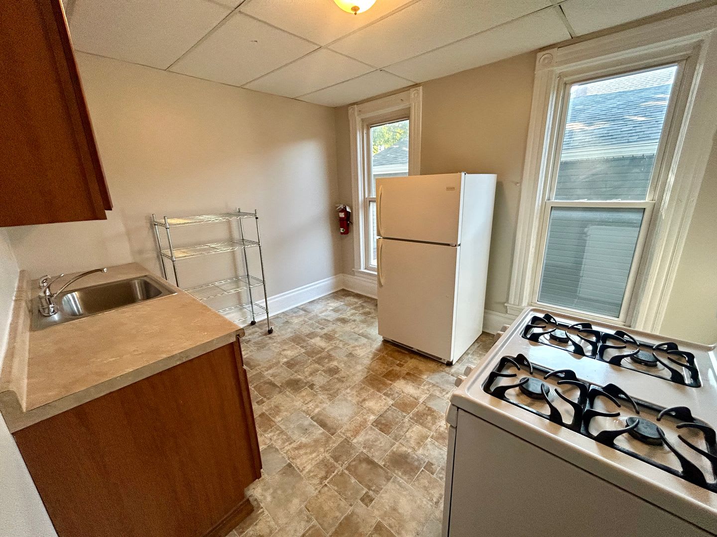 711-713 MYRTLE ST – photo 3