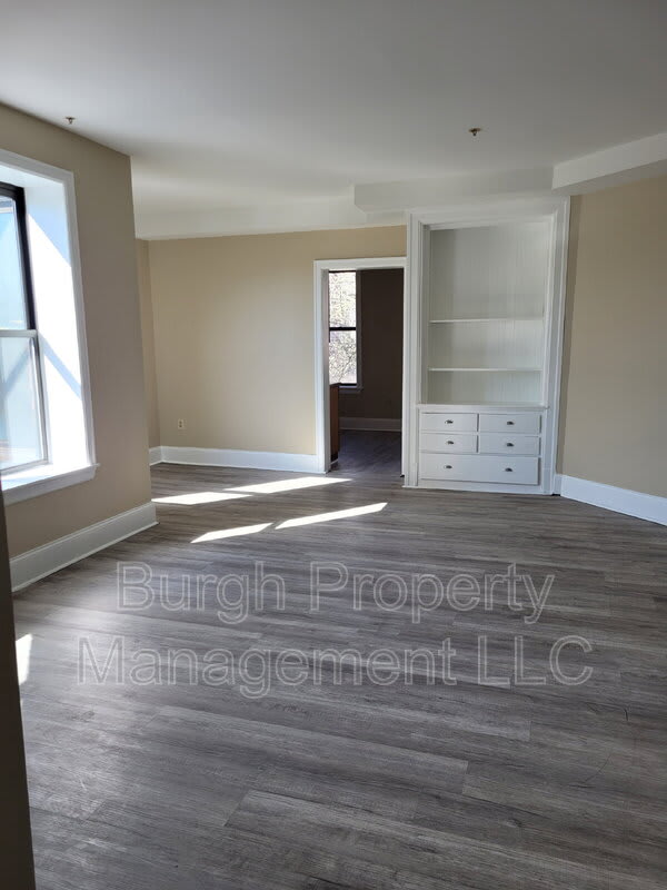 1009 Penn Avenue – photo 2