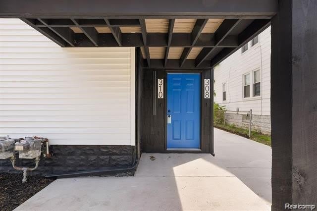 310 E Harry Avenue – photo 2