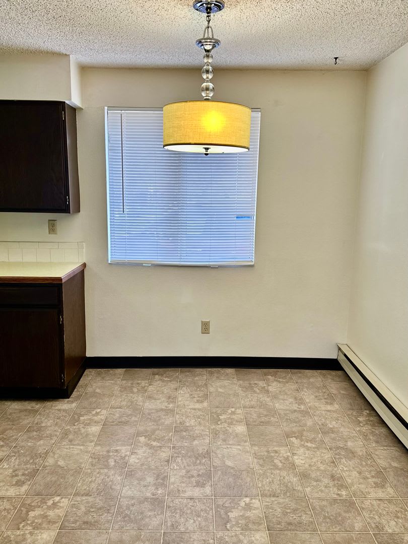 Hard to find 2 bdrm, 1.5 bath unit with water, sewer, and garbage. Onsite laundry and A/C! – photo 4