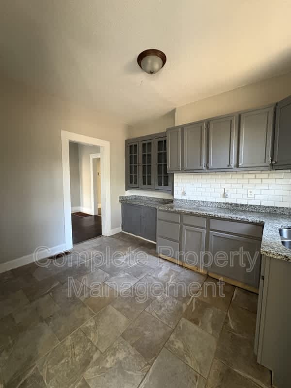 768 80th Place South – photo 3
