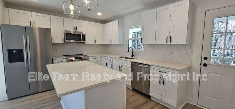 382 W Moore Ave – photo 3