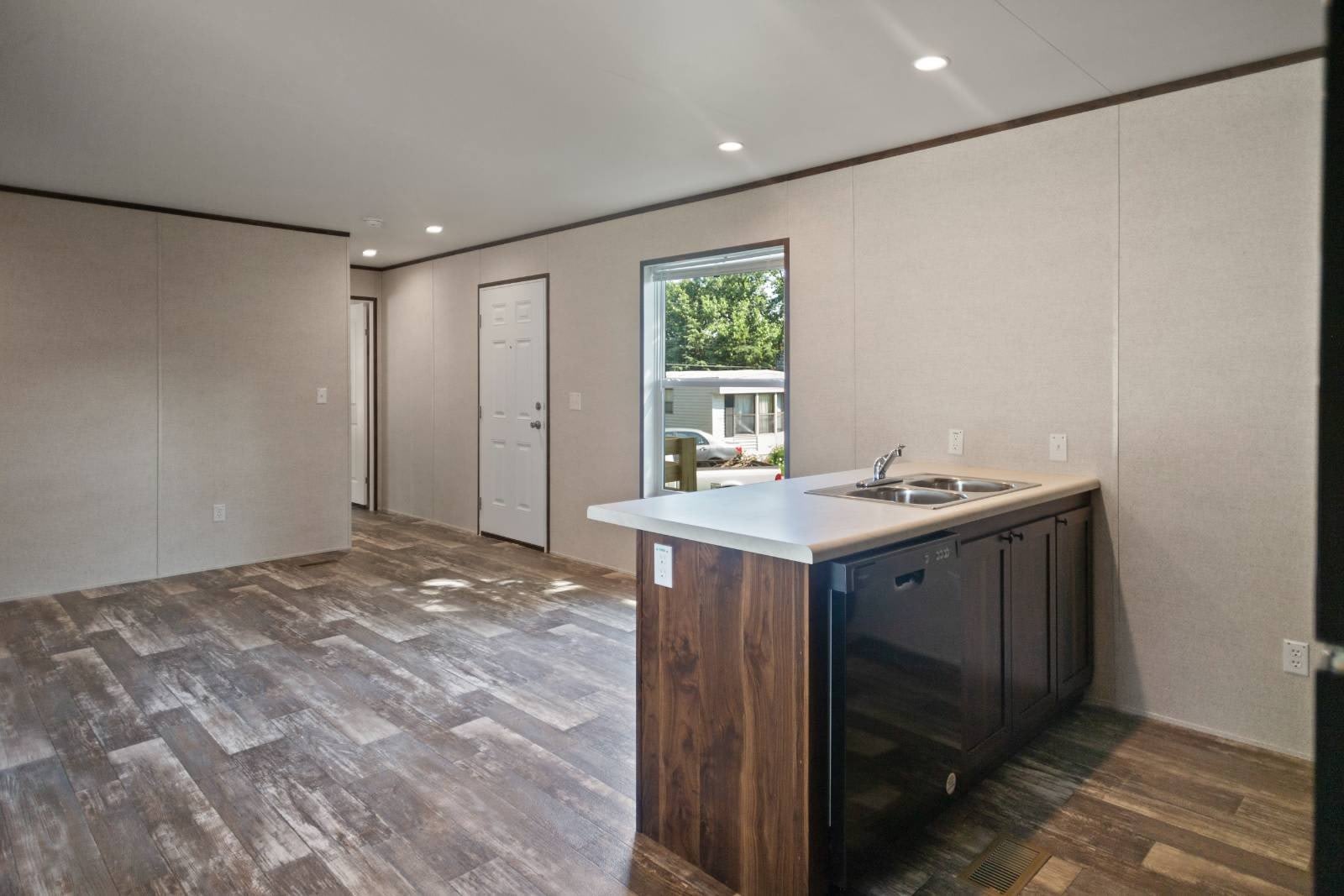 2018 Waterfront Drive – photo 4