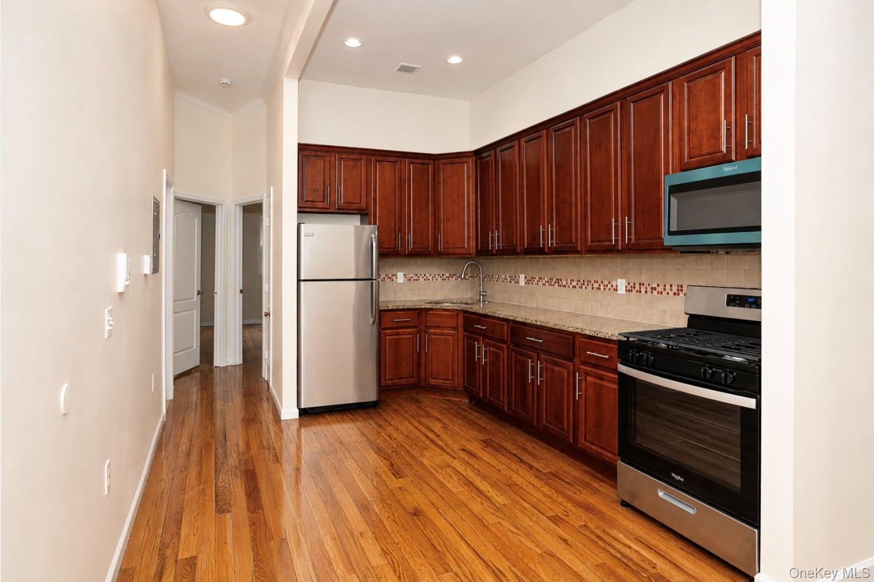 1726 Linden Boulevard – photo 2