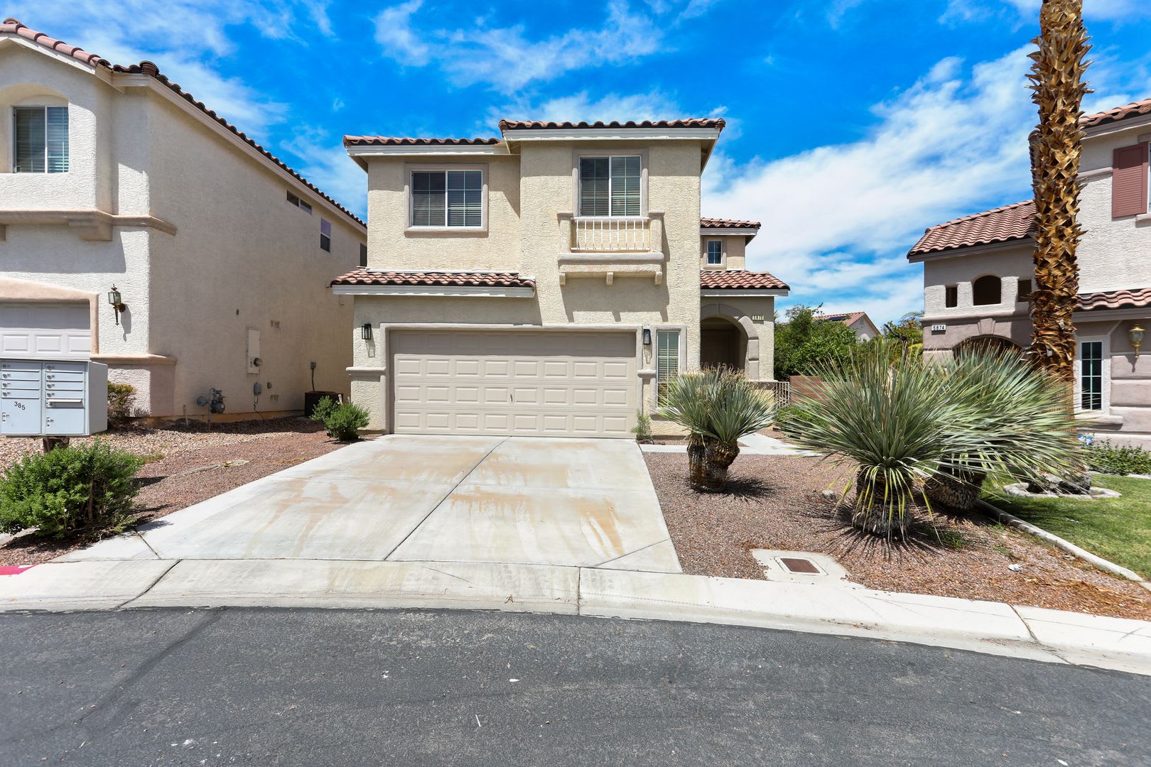 Beautiful Southwest Vegas 3 Bedroom Home – photo 1