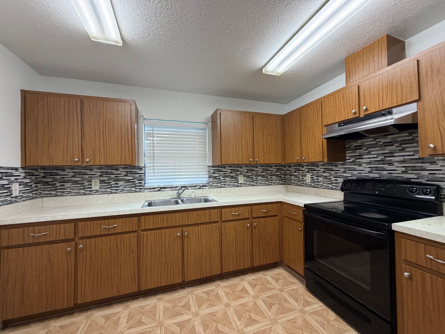 2 bed/1 bath duplex – photo 5