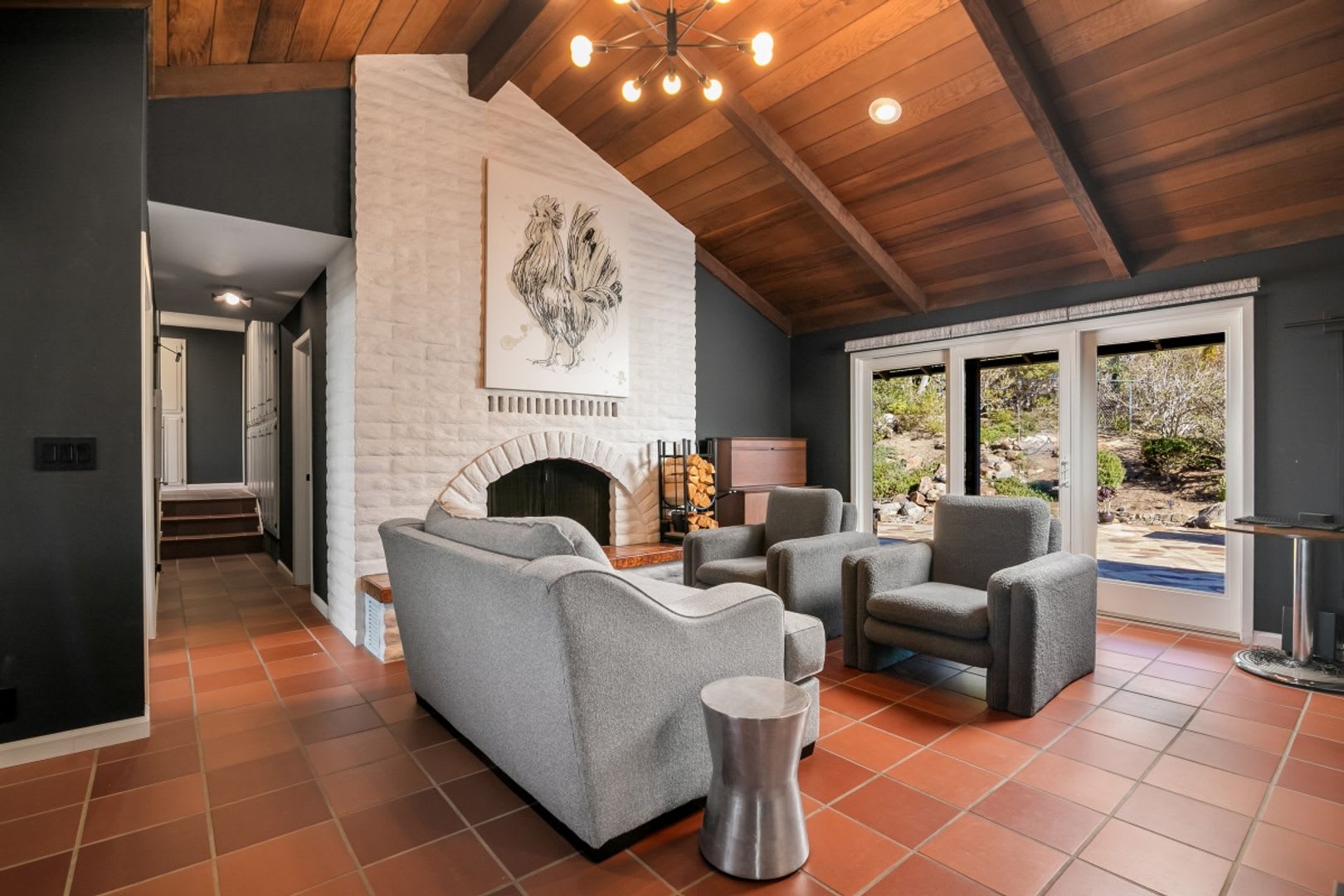 Gated 4bd Vista Home on Hilltop with Incredible Views! – photo 2