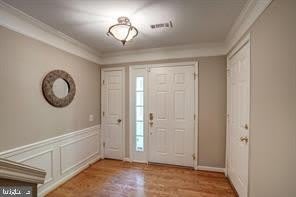 353 BARNFIELD SQ NE – photo 2