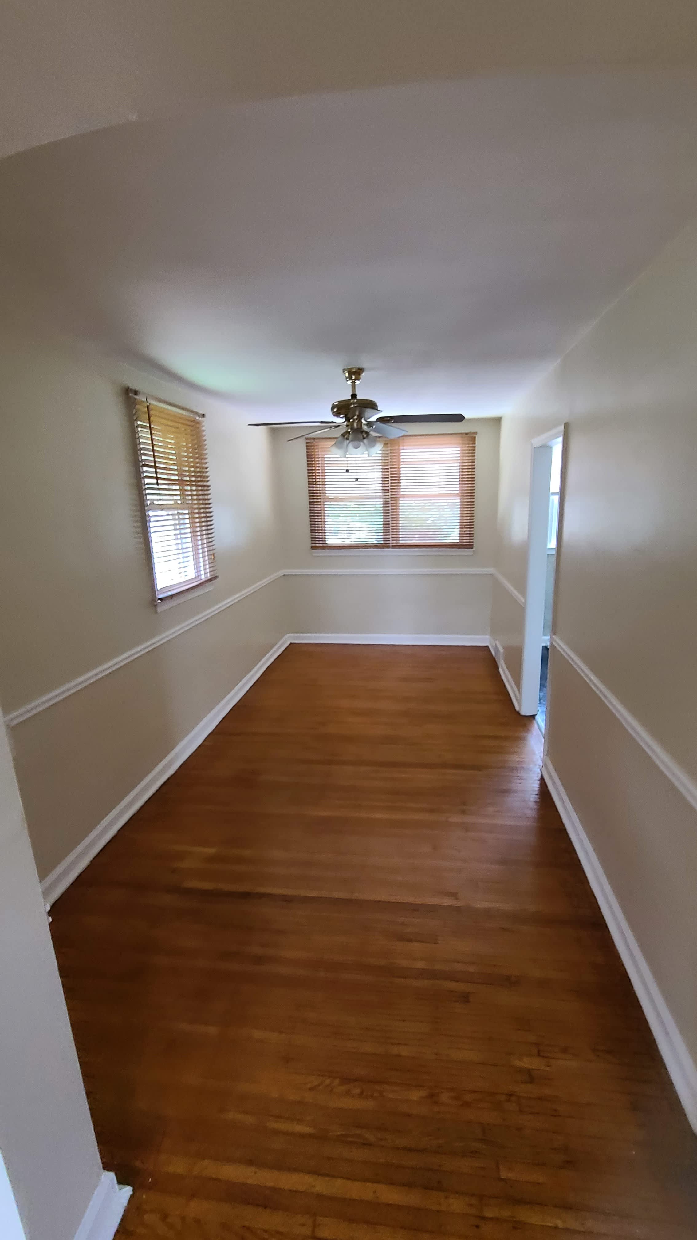 820 E 15th St – photo 4